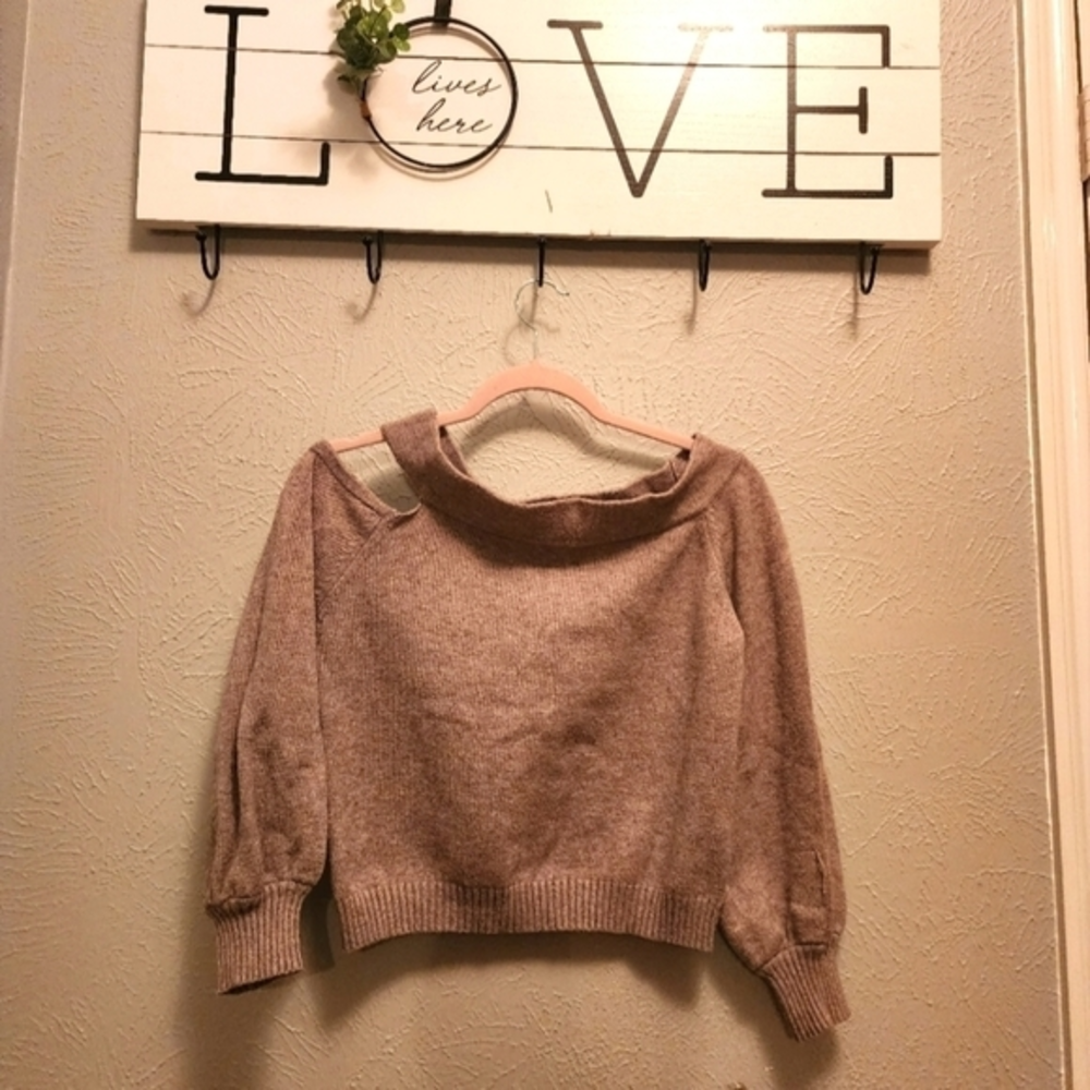 Thinkable Sweater Grey with one cold shoulder‎